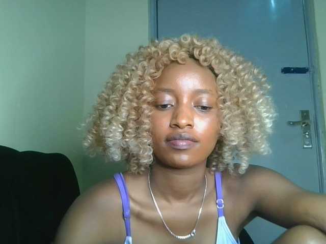 Politegirl live cam on BongaCams