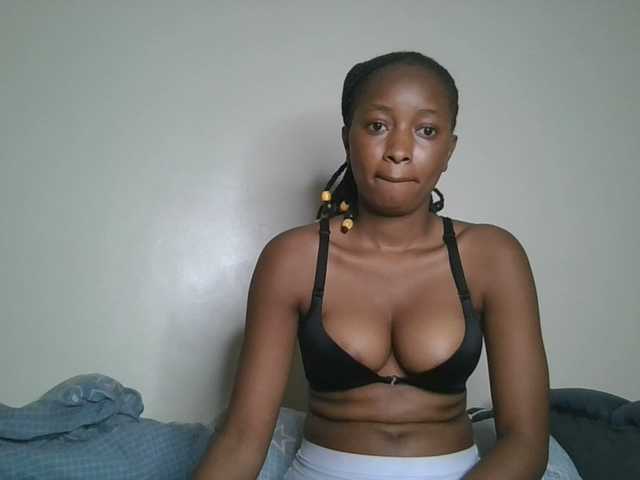 Politegirl live cam on BongaCams