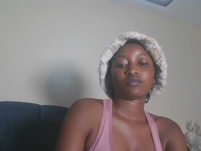 Politegirl live cam on BongaCams