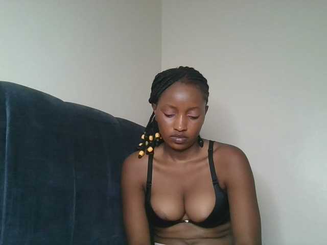 Politegirl live cam on BongaCams