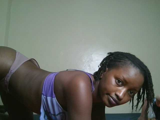 Politegirl live cam on BongaCams
