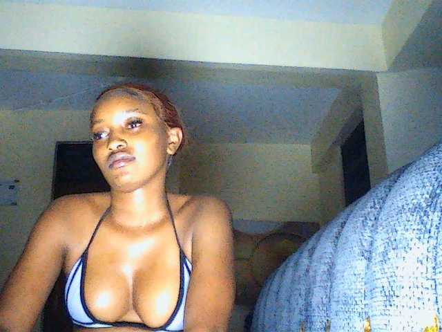 Politegirl live cam on BongaCams