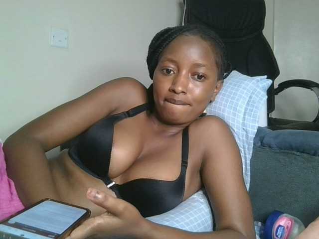 Politegirl live cam on BongaCams