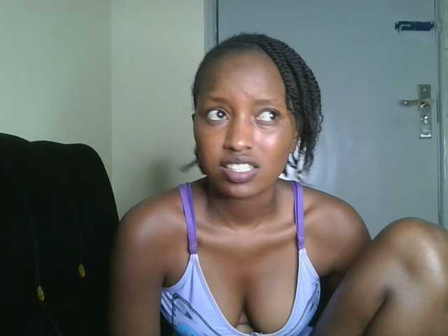 Politegirl live cam on BongaCams