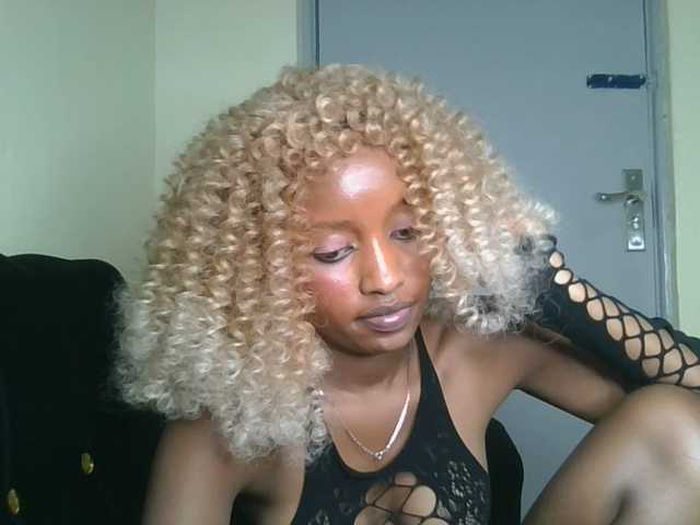 Politegirl live cam on BongaCams