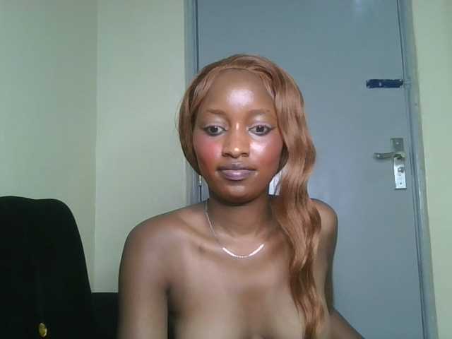 Politegirl live cam on BongaCams