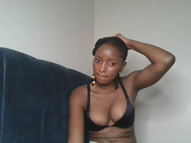 Politegirl live cam on BongaCams