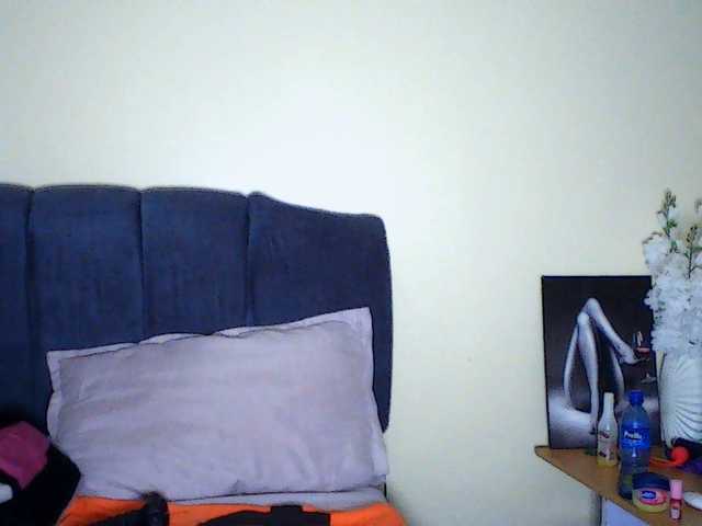 Politegirl live cam on BongaCams