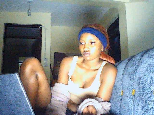 Politegirl live cam on BongaCams