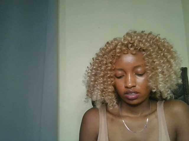 Politegirl live cam on BongaCams