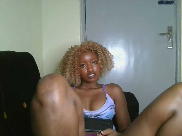 Politegirl live cam on BongaCams