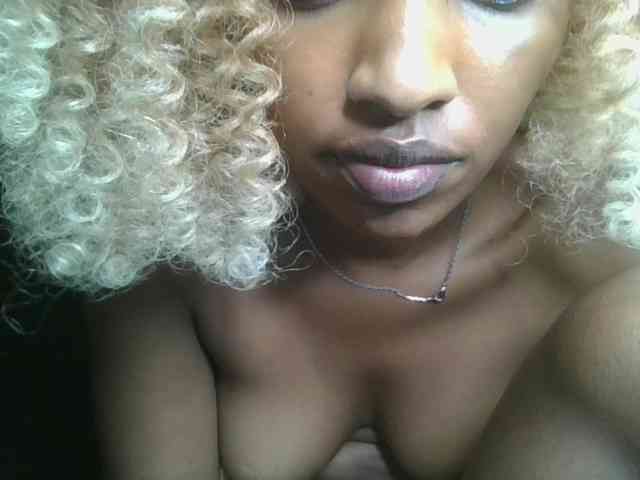 Politegirl Live Webcam on BongaCams