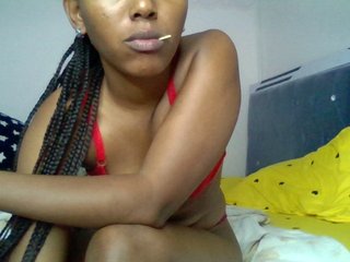 Bunnydiva-'s Live Webcam