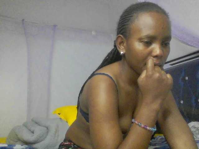 Bunnydiva- live cam on BongaCams