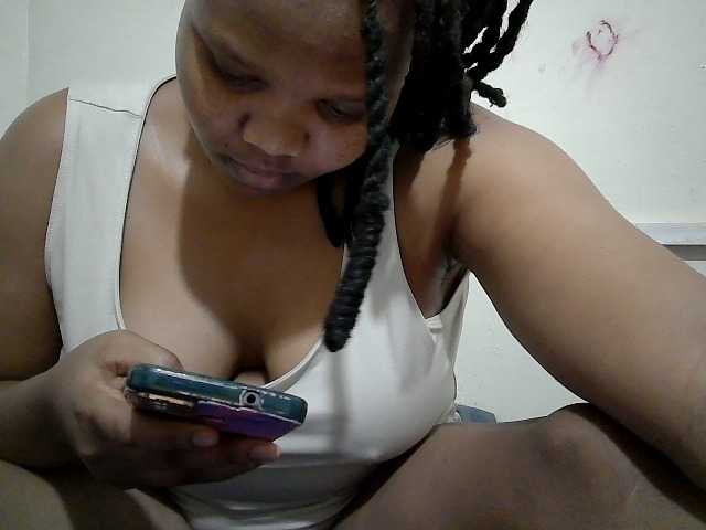 Shepretty live cam on BongaCams