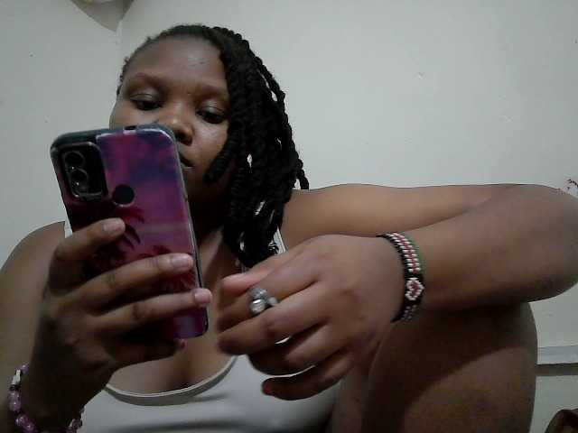 Shepretty live cam on BongaCams