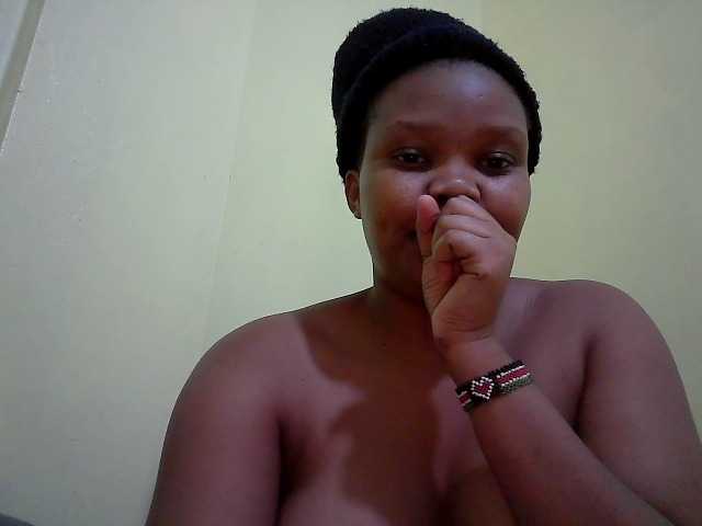 Shepretty live cam on BongaCams