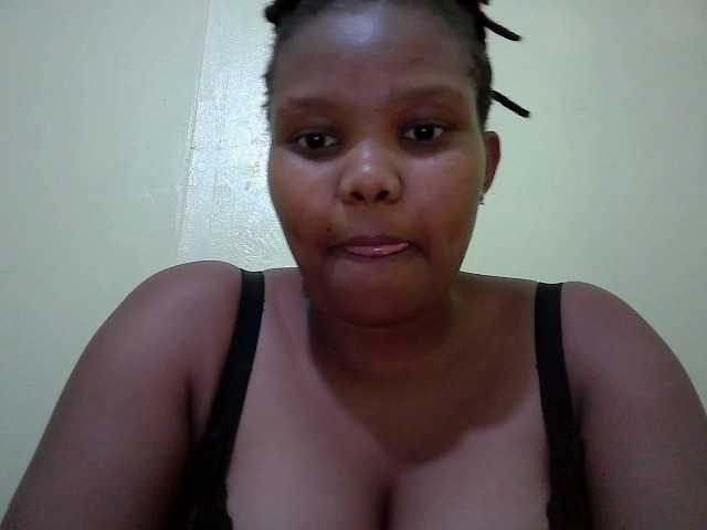 Shepretty live cam on BongaCams