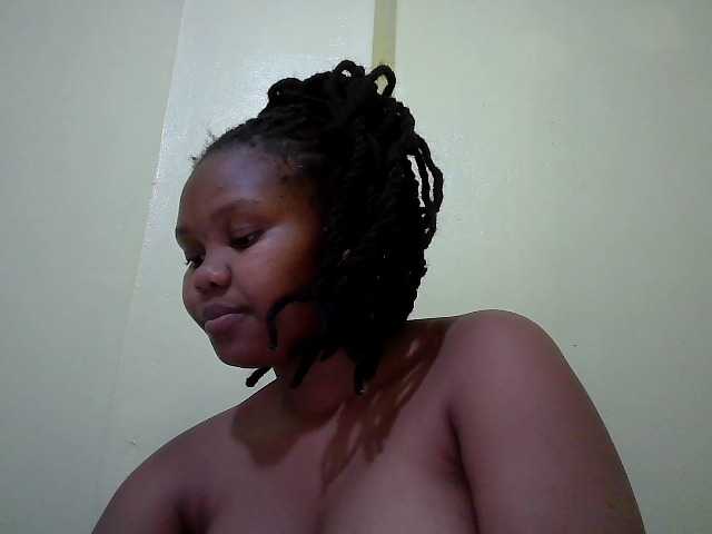 Shepretty live cam on BongaCams