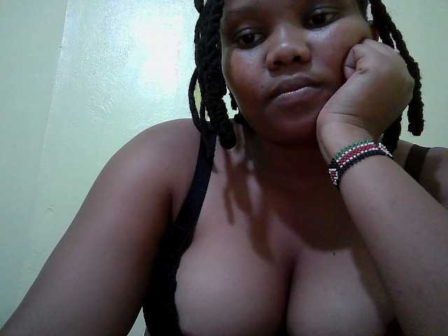 Shepretty live cam on BongaCams