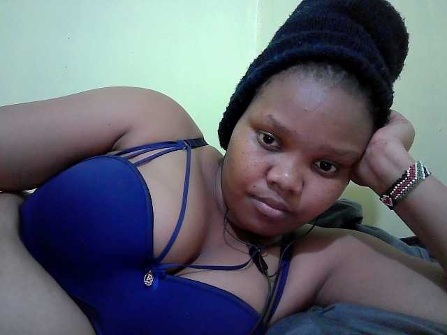Shepretty live cam on BongaCams