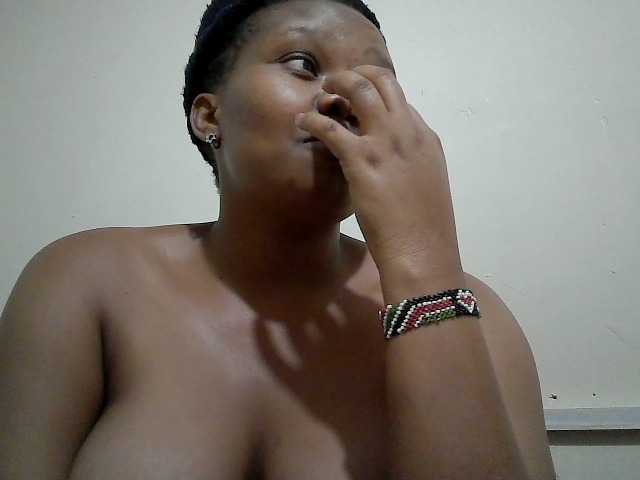 Shepretty live cam on BongaCams
