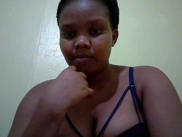 Shepretty live cam on BongaCams