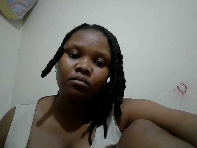 Shepretty live cam on BongaCams
