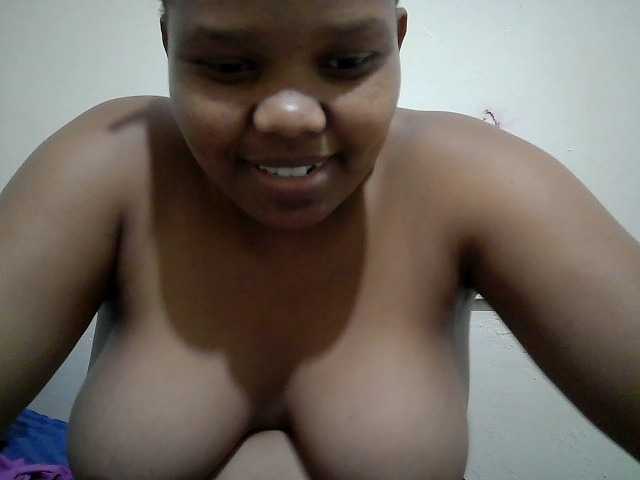 Shepretty live cam on BongaCams
