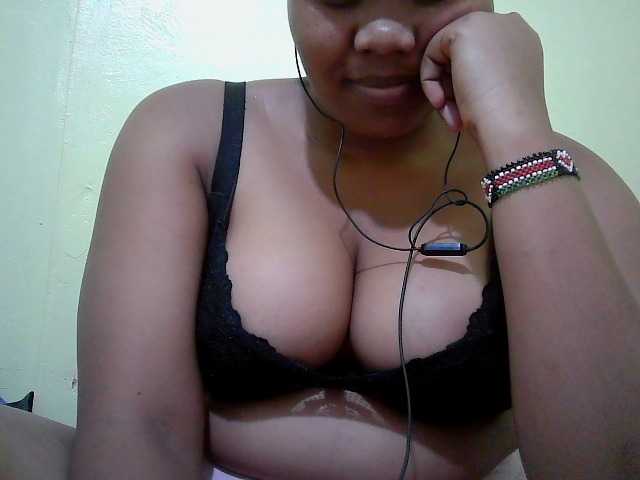 Shepretty live cam on BongaCams