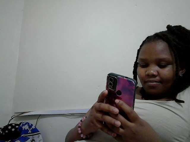 Shepretty live cam on BongaCams