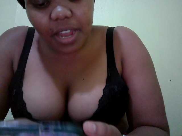 Shepretty live cam on BongaCams