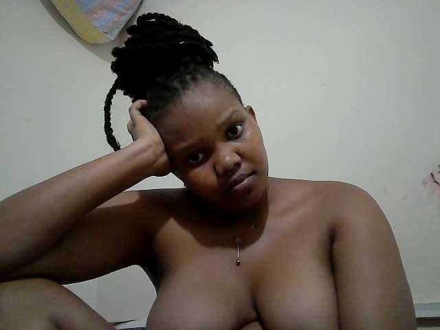 Shepretty live cam on BongaCams