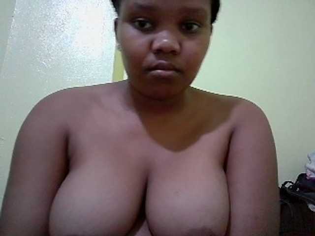 Shepretty live cam on BongaCams