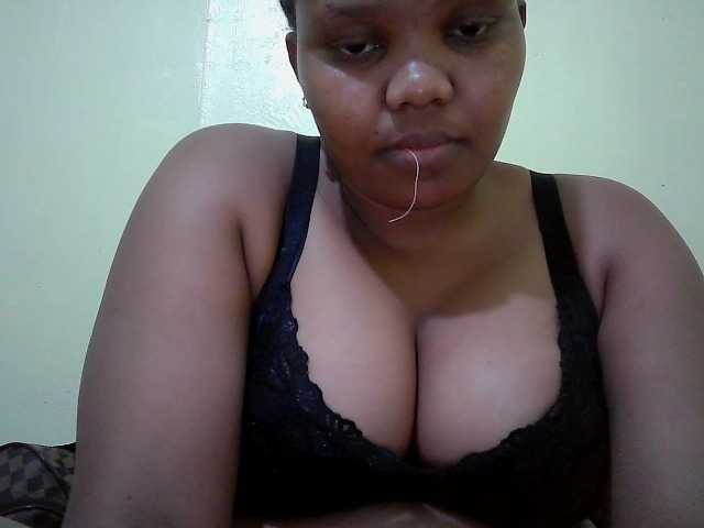 Shepretty live cam on BongaCams
