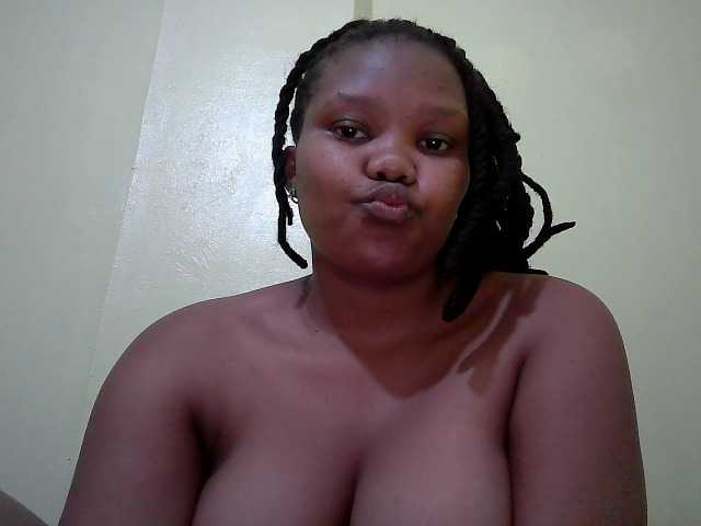 Shepretty live cam on BongaCams