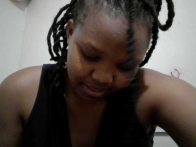 Shepretty live cam on BongaCams