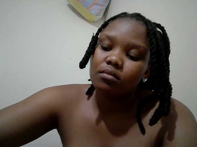Shepretty live cam on BongaCams