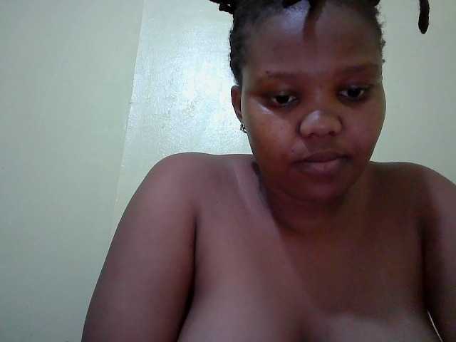 Shepretty live cam on BongaCams