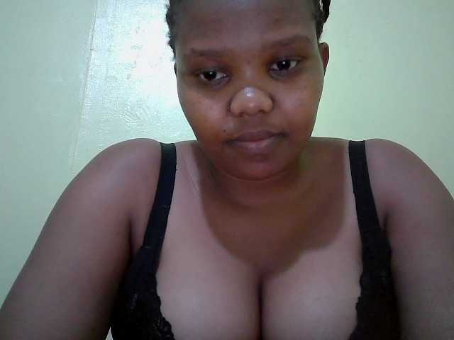 Shepretty live cam on BongaCams