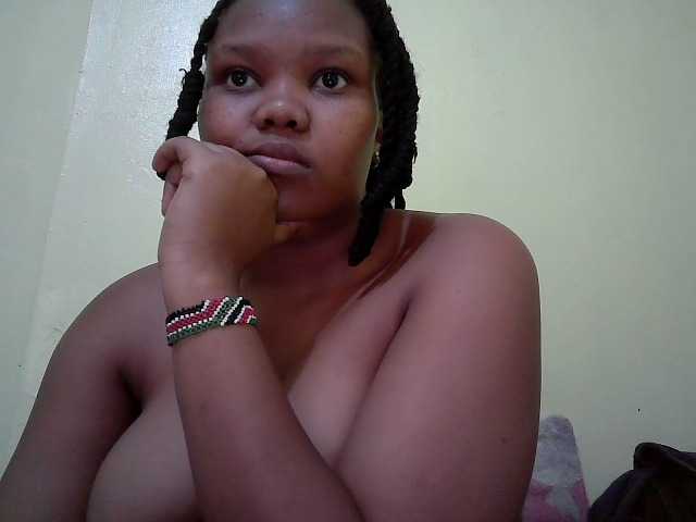 Shepretty live cam on BongaCams