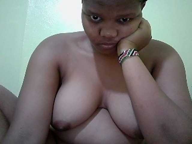 Shepretty live cam on BongaCams