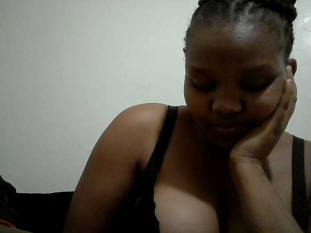 Shepretty live cam on BongaCams