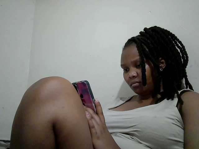 Shepretty live cam on BongaCams