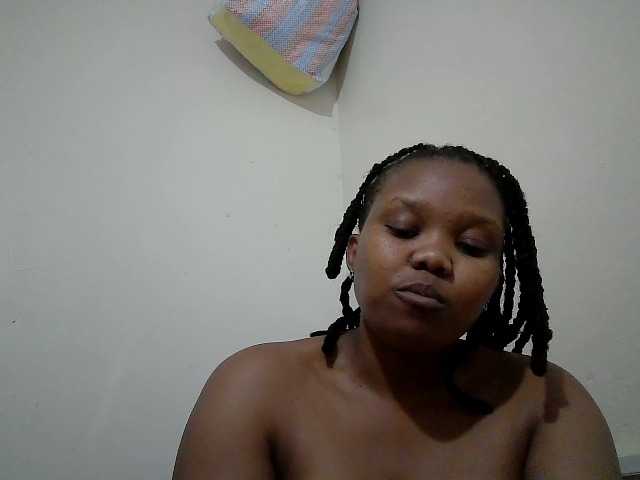 Shepretty live cam on BongaCams