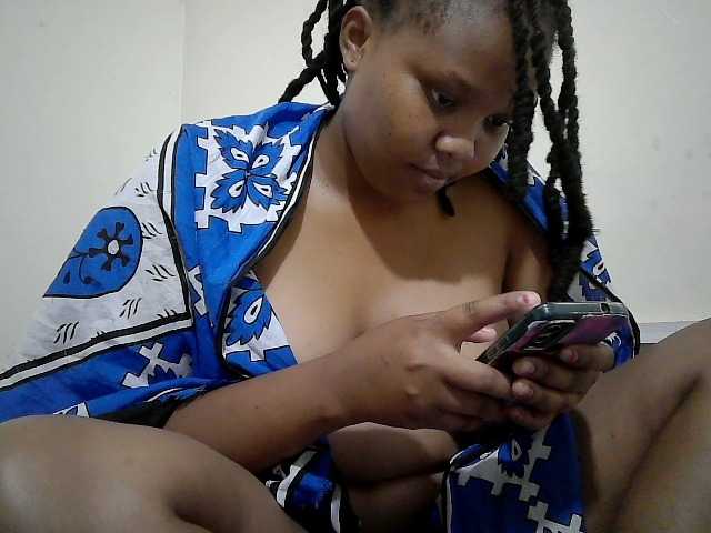 Shepretty live cam on BongaCams