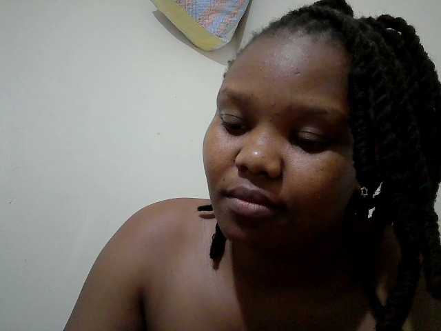 Shepretty live cam on BongaCams