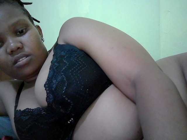 Shepretty live cam on BongaCams