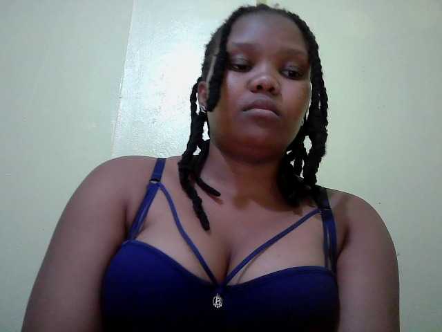 Shepretty live cam on BongaCams
