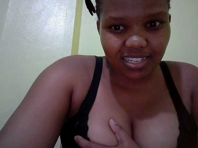 Shepretty live cam on BongaCams